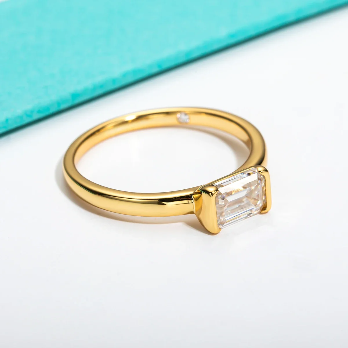 FCGJHW แหวนมอยซาไนต์ทรงมรกต 1  - Moissanite Engagement Ring 1 Carat บทวิจารณ์และราคา